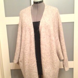 Bobbles&Lace Batwing Sleeve Open Oversized Duster